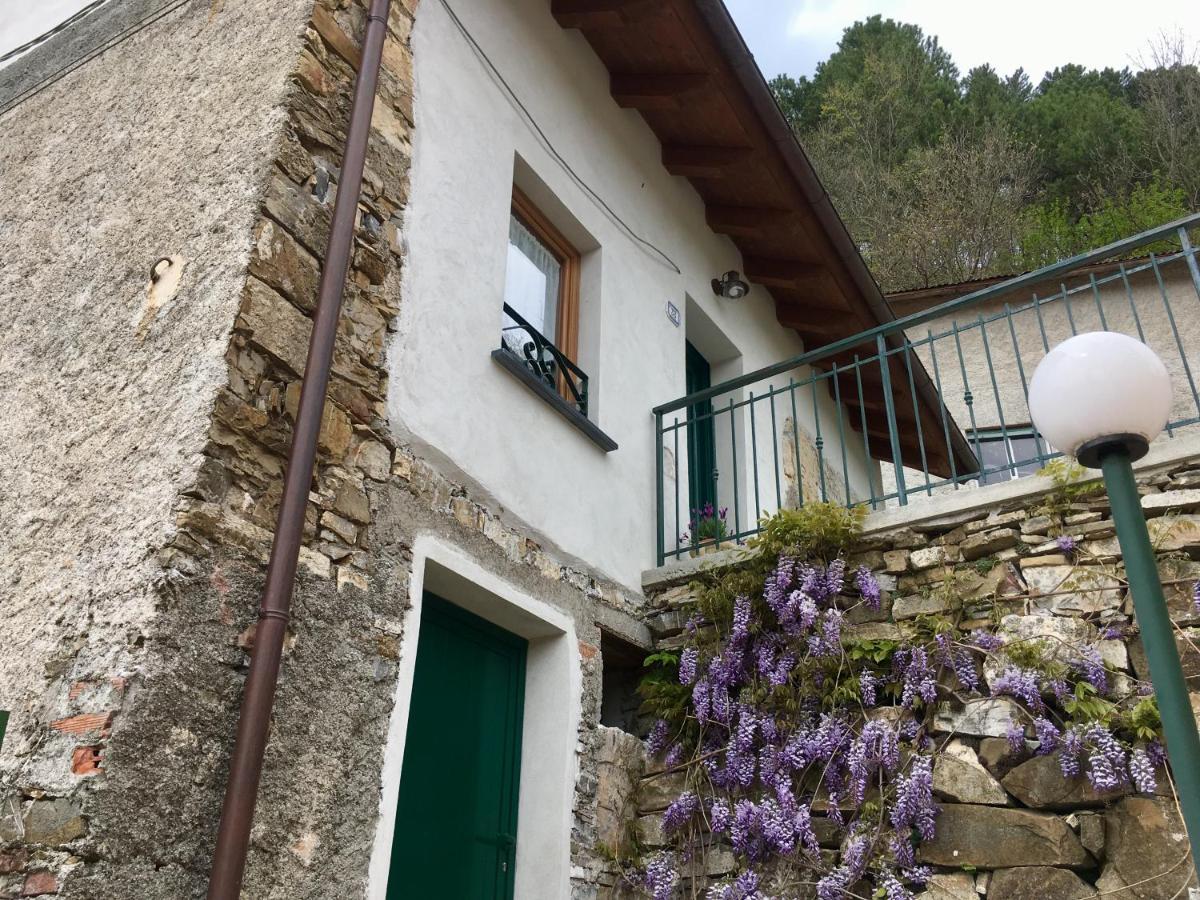 Agriturismo Cascina Clavarezza Valbravenna Exterior photo